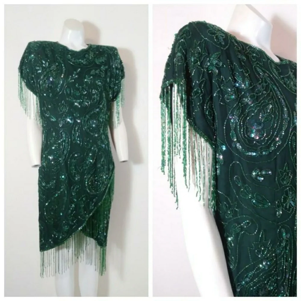 ❄️ Vintage bead flapper fringe silk emerald dress - Picture 1 of 8